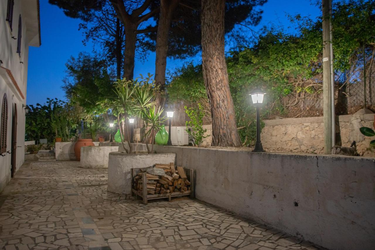 Bed and Breakfast Gli archi sul mare Gaeta Esterno foto