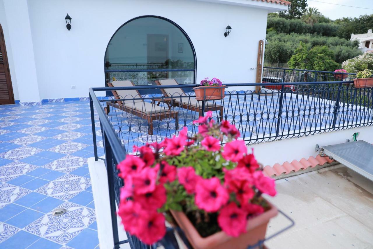 Bed and Breakfast Gli archi sul mare Gaeta Esterno foto